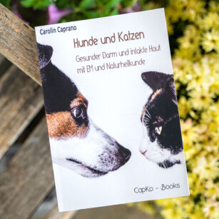 Buch EM für Hunde und Katzen von Carolin Caprano