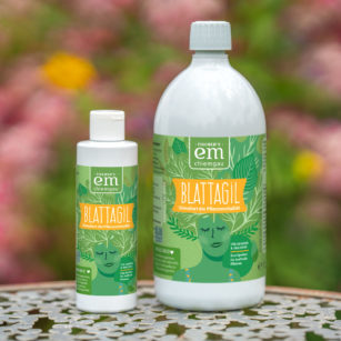 Blattagil 200 ml und 1 L Flasche von EM-Chiemgau. Ferment zum sprühen auf das Blatt für mehr Pflanzenvitalität